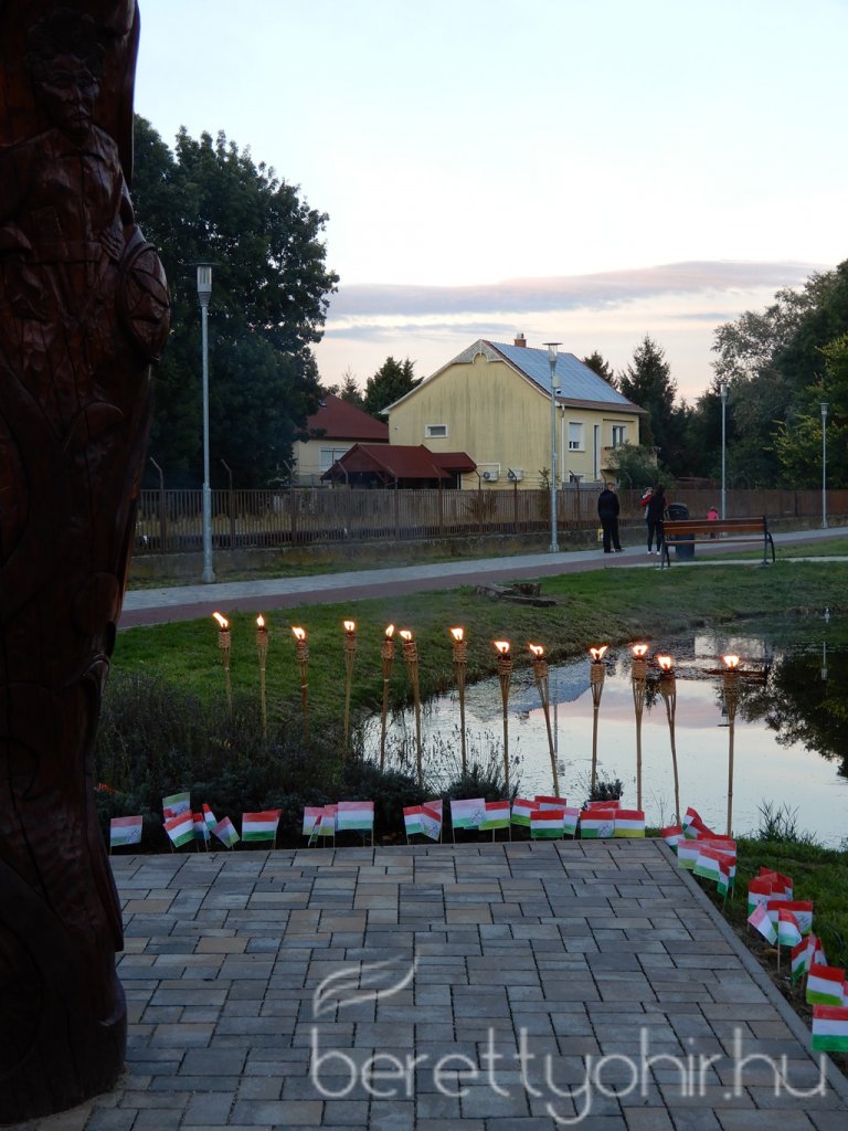 Gyertyagyújtás az aradi vértanúk emlékére 19